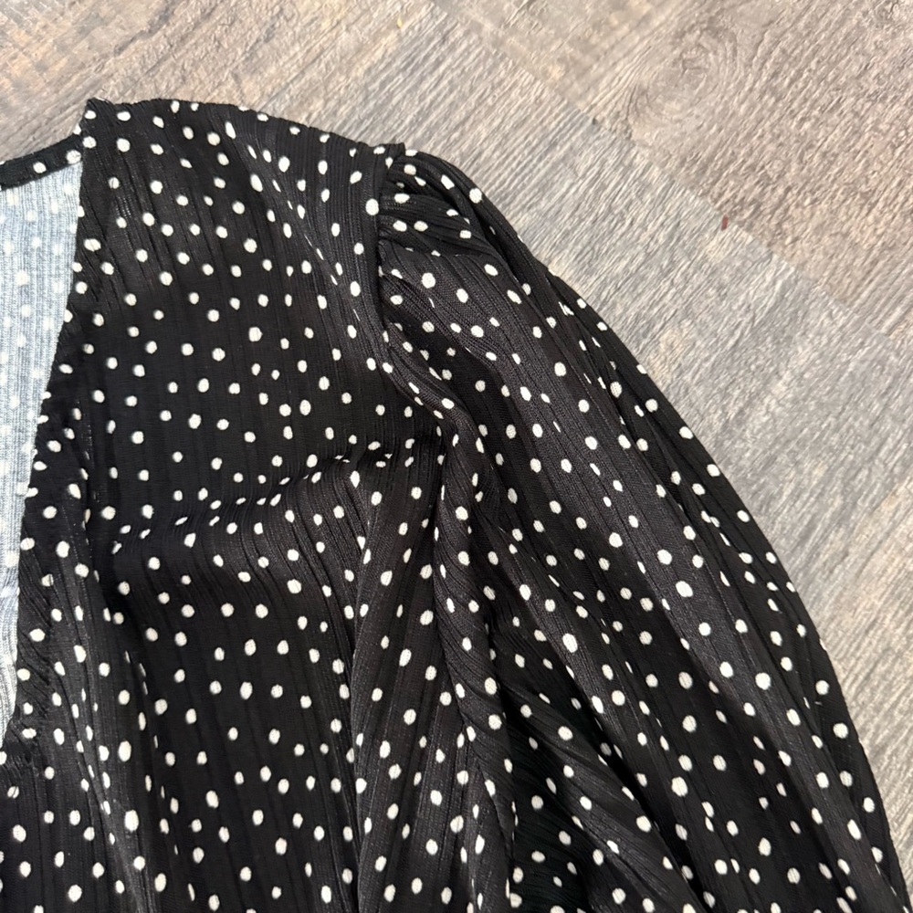 River Island Black Long Sleeve Dress with White Dots - Picture 7 of 7